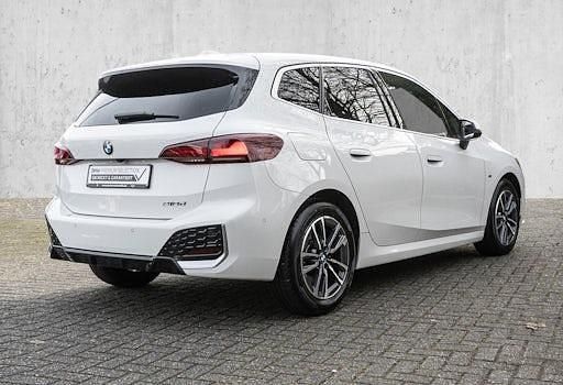 Gebraucht BMW 218 M Sport 150 PS (110 kW) 2023 Weiß Kombi