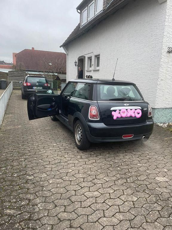 Gebraucht Mini ONE 95 PS (69 kW) 2008 Schwarz Kleinwagen