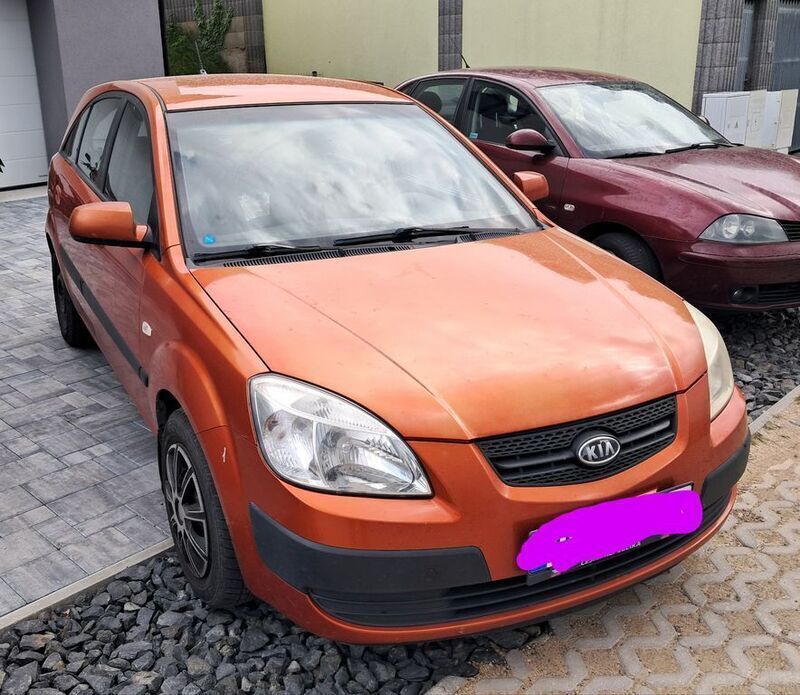 Orange Gebraucht 2006 Kia Rio EX Limousine | 1.000 € (Fairer Preis) - Bild 1/4