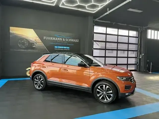 Gebraucht VW T-Roc IQ Drive 150 PS (110 kW) 2019 Orange SUV