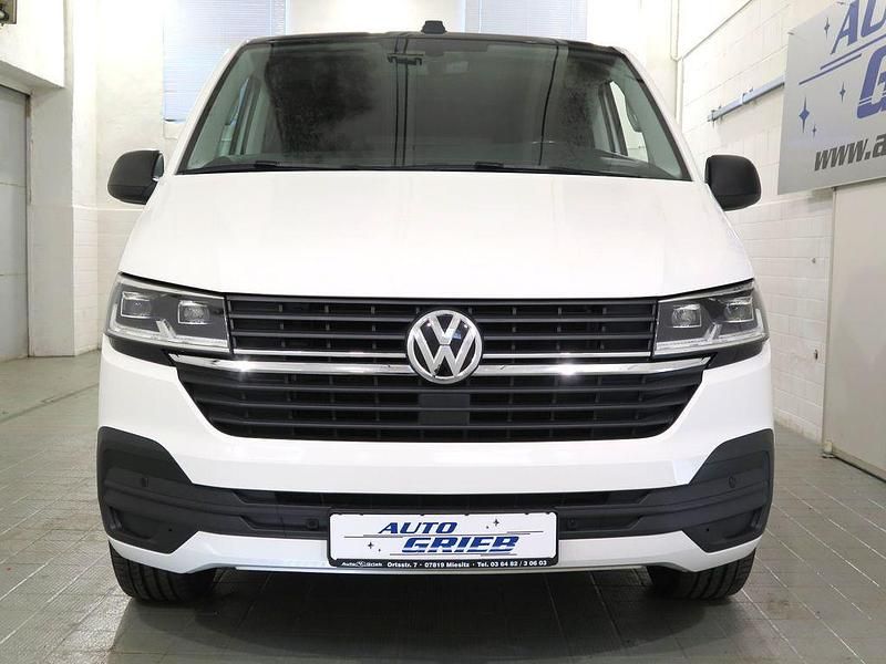 Gebraucht VW Multivan 150 PS (110 kW) 2020 Weiß Van / Kleinbus