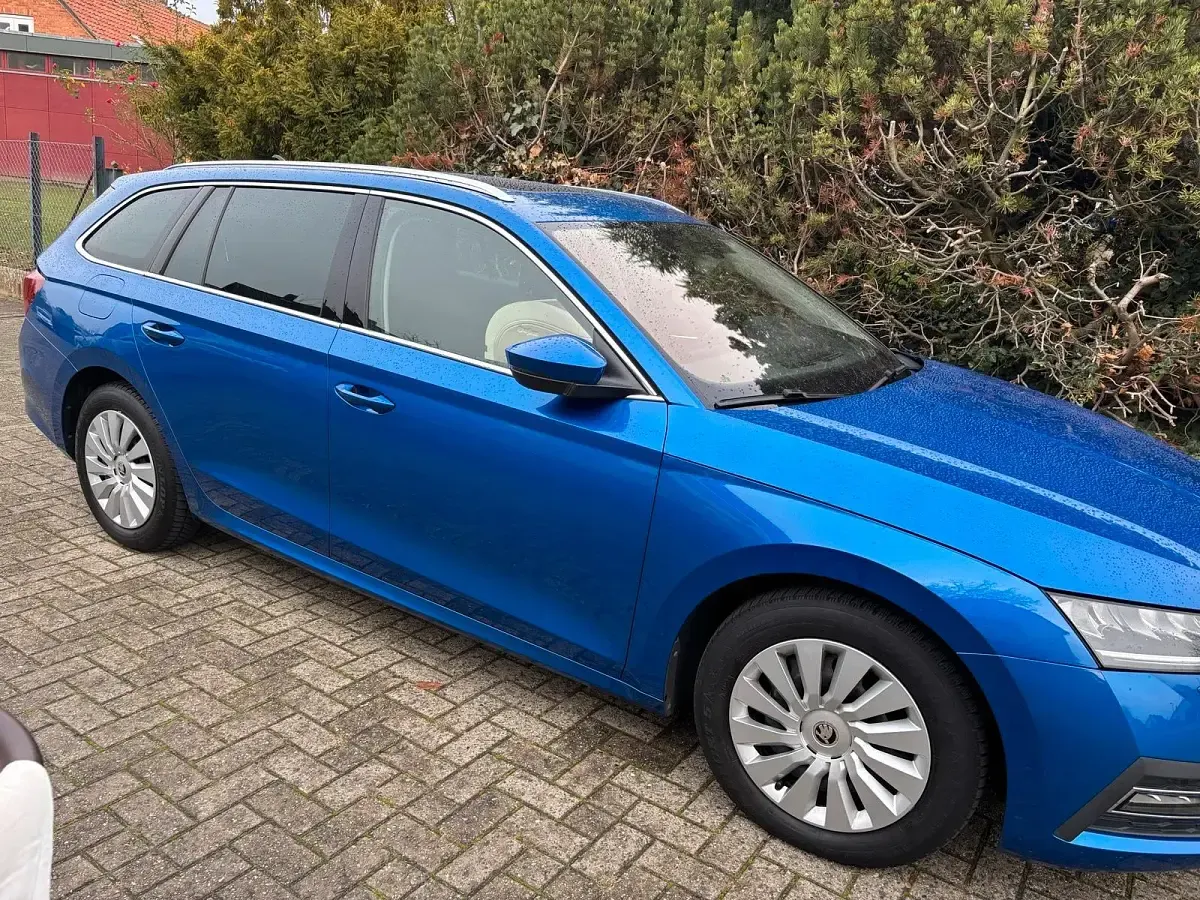 Usata Skoda Octavia 2021 Blu Station wagon