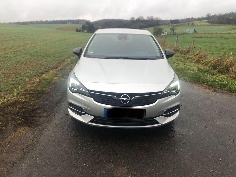 Gebraucht Opel Astra 145 PS (106 kW) 2020 Silber Limousine