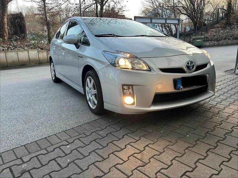 Gebraucht Toyota Prius 136 PS (100 kW) 2011 Grau Limousine