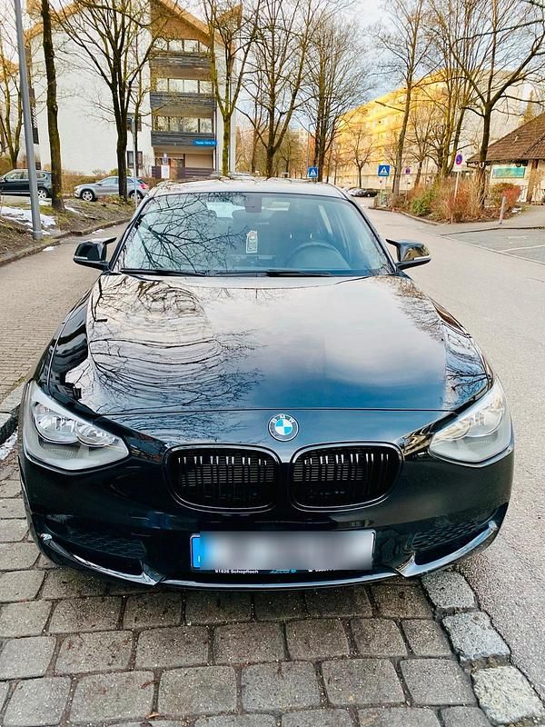 Gebraucht BMW 114 M Sport 102 PS (75 kW) 2012 Schwarz Kleinwagen
