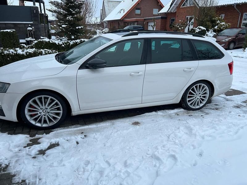 Gebraucht Skoda Octavia RS 184 PS (135 kW) 2014 Weiß Kleinwagen
