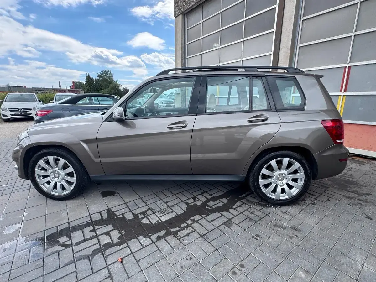 Gebraucht Mercedes GLK220 170 PS (125 kW) 2015 Braun SUV