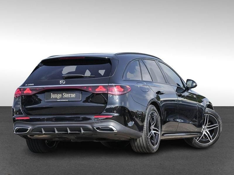 Gebraucht Mercedes E200 AMG 204 PS (150 kW) 2024 Schwarz Kombi