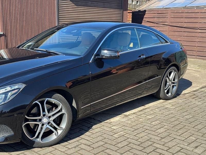 Gebraucht Mercedes E350 306 PS (225 kW) 2014 Schwarz Coupé
