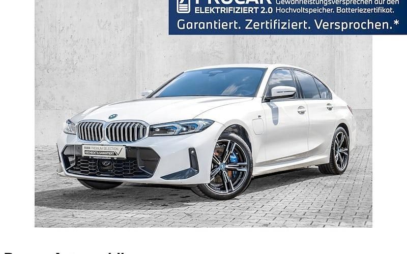Gebraucht BMW 330e M Sport 292 PS (214 kW) 2024 Weiß Limousine