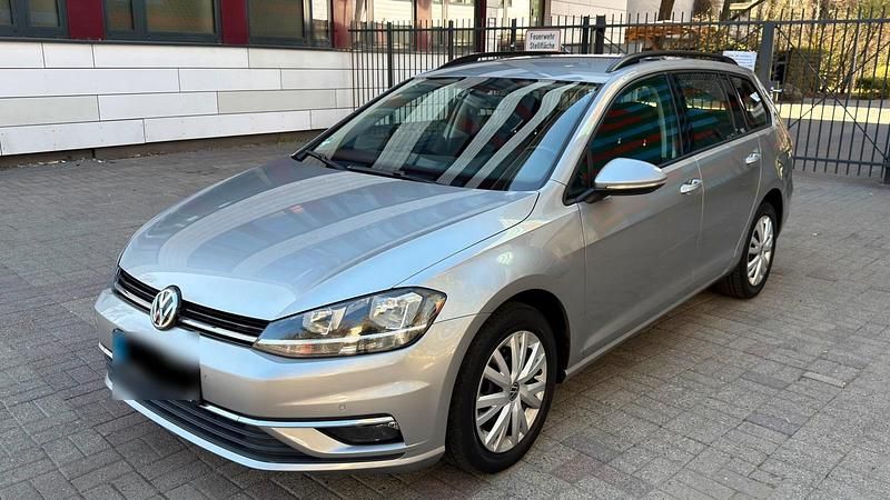 Gebraucht VW Golf VII 115 PS (84 kW) 2017 Braun Kombi