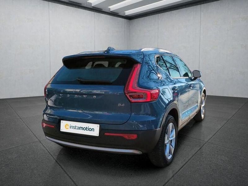 Gebraucht Volvo XC40 Core 197 PS (144 kW) 2023 Blau SUV