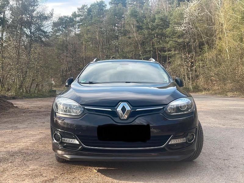 Gebraucht Renault Mégane III 110 PS (80 kW) 2014 Braun Kombi