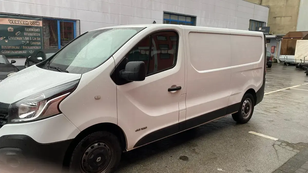 Gebraucht Renault Traffic 2017 Weiß Van / Kleinbus