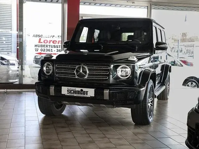 Gebraucht Mercedes G400 330 PS (242 kW) 2024 Smaragdgruen metallic SUV