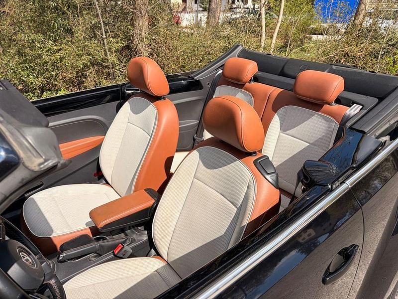 Używany VW Beetle 150 KM (110 kW) 2015 Czarny Hatchback