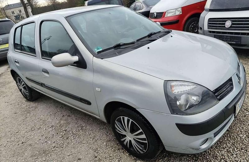 Gebraucht Renault Clio II 75 PS (55 kW) 2004 Silber Limousine