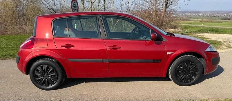 Brugt Renault Mégane II 113 HK (83 kW) 2003 Rød Sedan