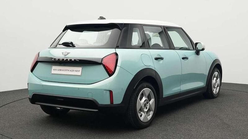 Usata Mini Cooper Classic 156 CV (114 kW) 2024 Verde Utilitaria