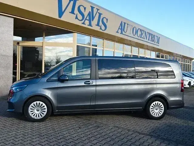 Gebraucht Mercedes V250 190 PS (139 kW) 2022 Selenitgrau Van / Kleinbus