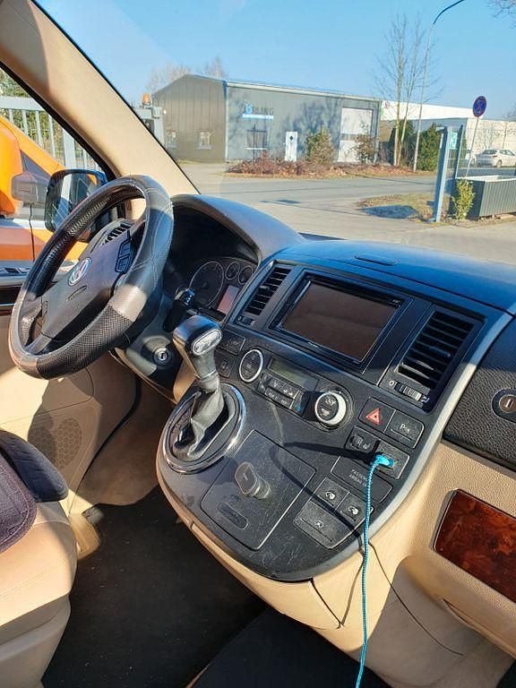 Usata VW T5 Highline 174 CV (127 kW) 2004 Nero Furgone