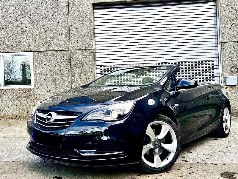 Schwarz Gebraucht 2013 Opel Cascada Innovation Cabrio | 9.499 € (Fairer Preis) - Bild 1/4