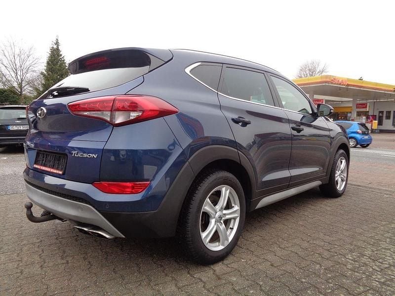 Gebraucht Hyundai Tucson Trend 177 PS (130 kW) 2017 Blau SUV