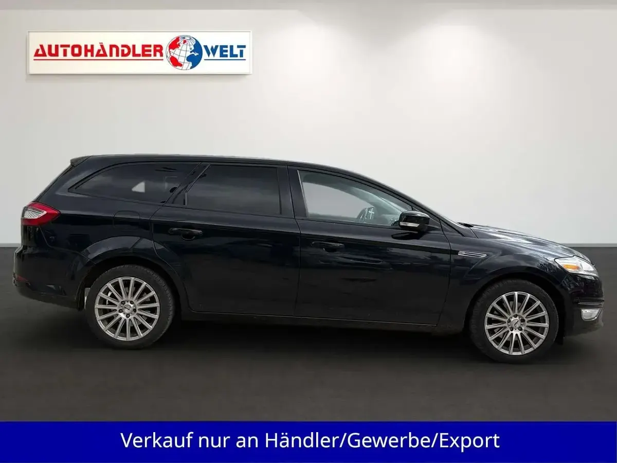 Gebraucht Ford Mondeo 145 PS (106 kW) 2012 Silber Kombi