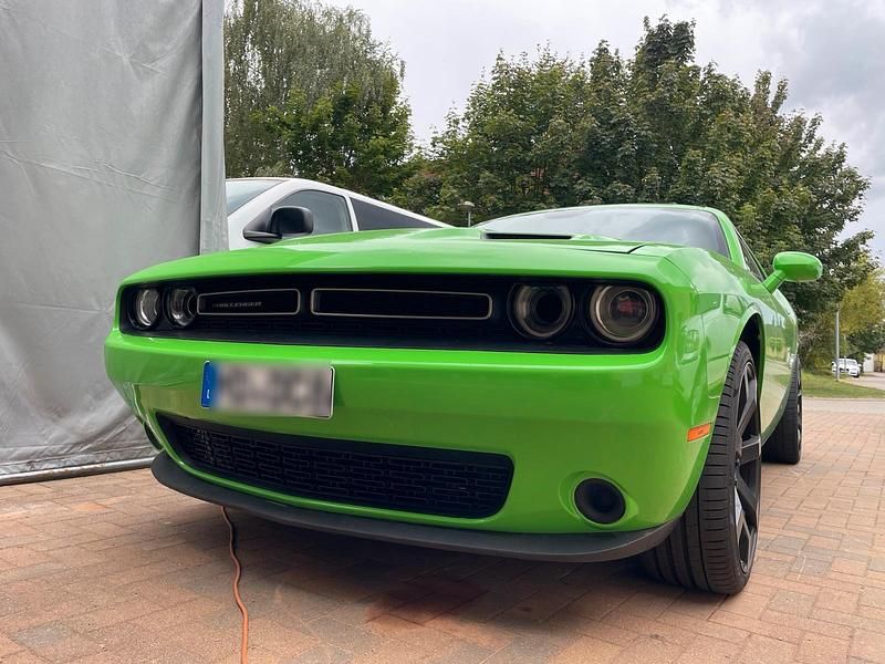 Grün Gebraucht 2015 Dodge Challenger Coupé | 18.500 € - Bild 1/4