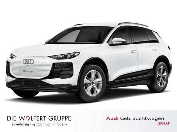 Weiß (gletscherweiß metallic) Gebraucht 2025 Audi Q6 e-tron Ambiente SUV | 49.980 € (Superpreis) - Bild 1/4