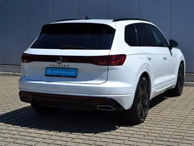 Gebraucht VW Touareg Style 286 PS (210 kW) 2025 Oryxweiß perlmutteffekt SUV