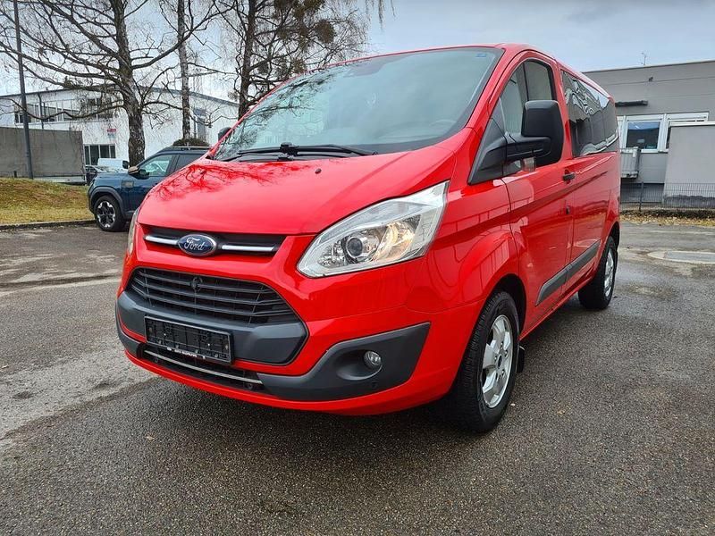 Gebraucht Ford Transit Custom 131 PS (96 kW) 2017 Rot Van / Kleinbus