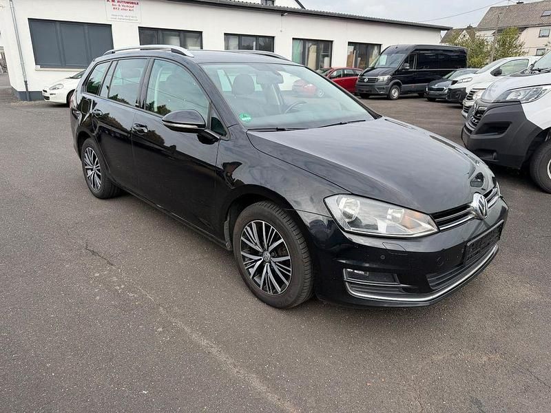 Schwarz Gebraucht 2016 VW Golf VII Allstar Kombi | 8.999 € (Guter Preis) - Bild 1/4