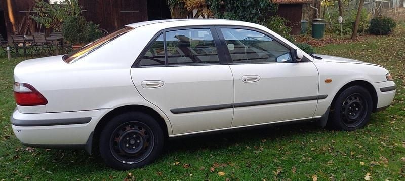 Gebraucht Mazda 626 115 PS (84 kW) 1998 Weiß Limousine