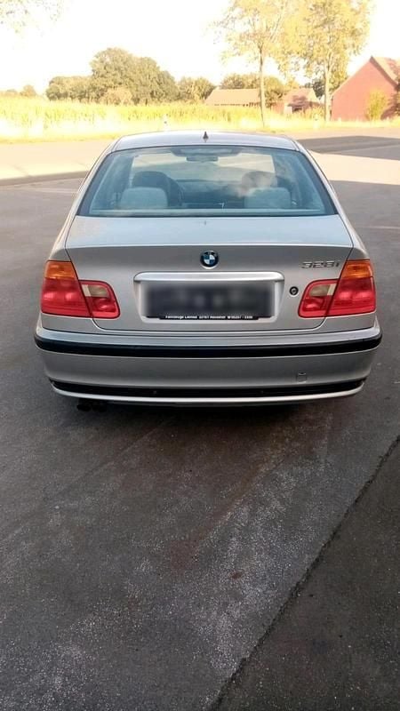 Gebraucht BMW 328 193 PS (141 kW) 1999 Silber Limousine