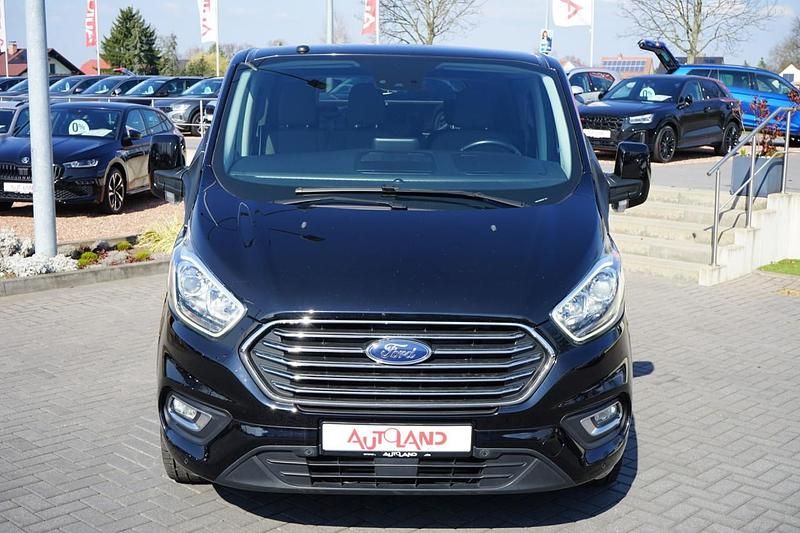 Gebraucht Ford Tourneo Custom Titanium 170 PS (125 kW) 2019 Schwarz Van