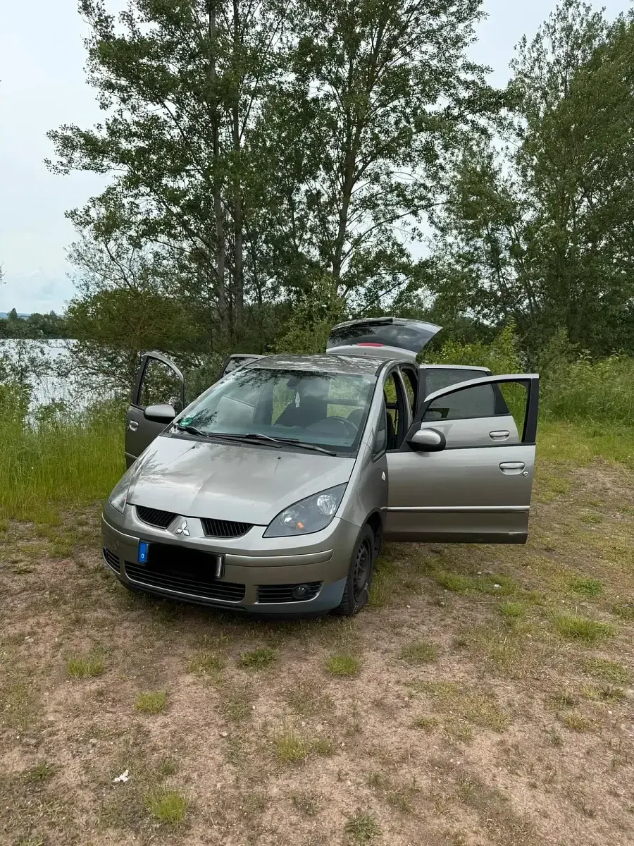 Gebraucht Mitsubishi Colt 95 PS (69 kW) 2008 Braun Kleinwagen