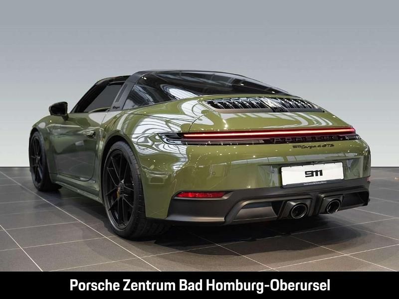 Neu Porsche 992 541 PS (397 kW) 2026 Natooliv Coupé