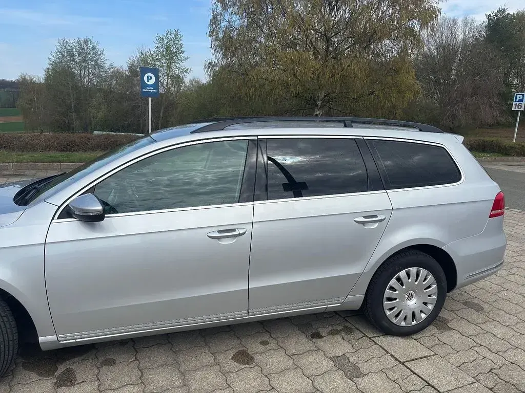 Gebraucht VW Passat Comfortline 140 PS (102 kW) 2011 Silber Kombi