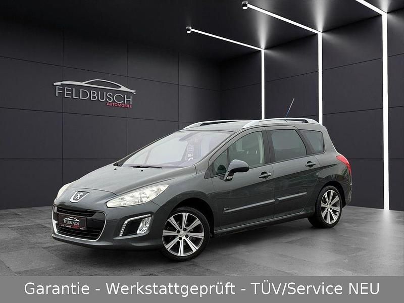 Gebraucht Peugeot 308 SW Family 120 PS (88 kW) 2013 Grau Kombi