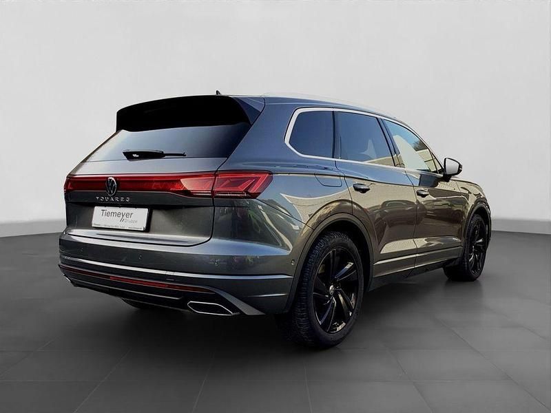 Gebraucht VW Touareg Elegance 231 PS (169 kW) 2024 Grau SUV