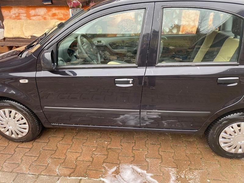 Schwarz Gebraucht 2011 Fiat Panda Kleinwagen | 2.000 € (Guter Preis) - Bild 1/4
