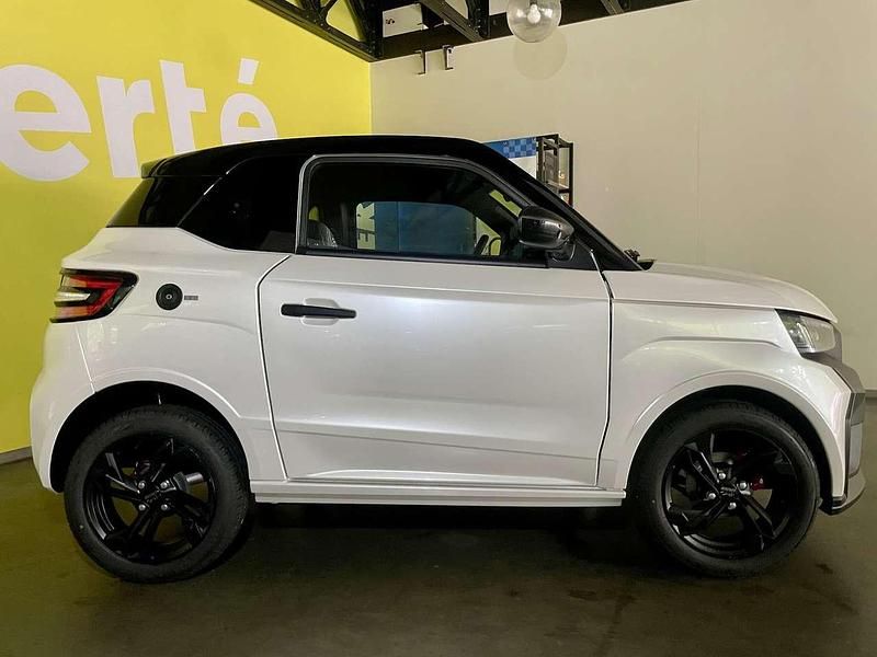 Nowe Ligier JS50 2026 Biały Hatchback