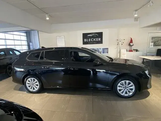 Gebraucht Opel Astra 136 PS (100 kW) 2025 Schwarz Limousine