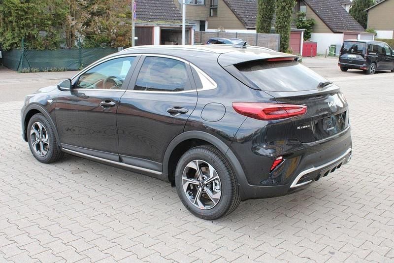 Neu Kia XCeed Vision 150 PS (110 kW) 2026 Schwarz SUV
