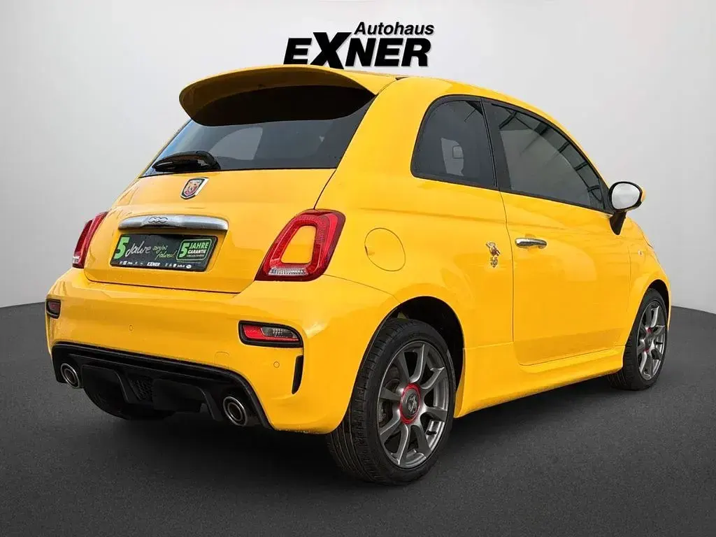 Gebraucht Abarth 595 145 PS (106 kW) 2022 Modena gelb Kleinwagen