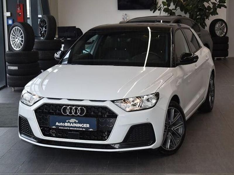 Weiß Gebraucht 2022 Audi A1 Advanced Limousine | 19.850 € (Fairer Preis) - Bild 1/4