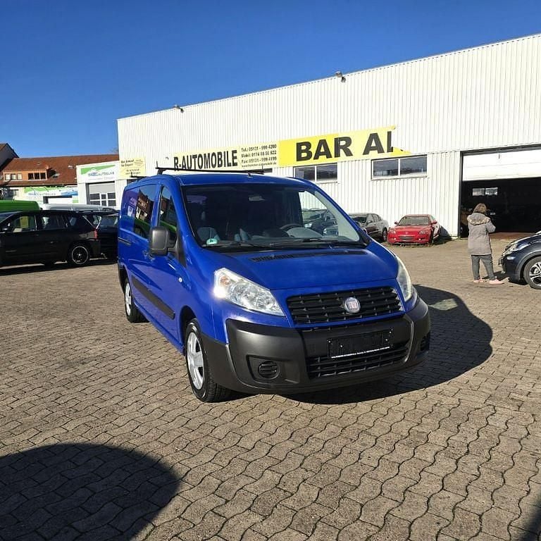 Blau Gebraucht 2011 Fiat Scudo Van / Kleinbus | 2.850 € (Superpreis) - Bild 1/4