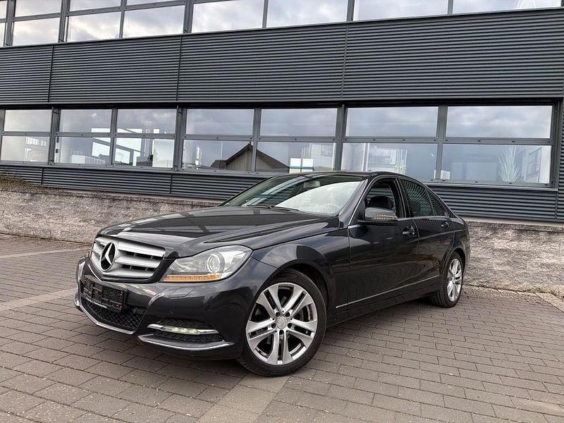 Gebraucht Mercedes C220 170 PS (125 kW) 2012 Schwarz Limousine