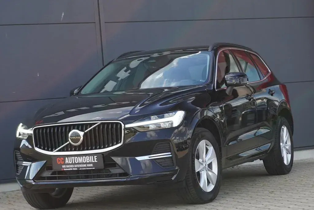 Gebraucht Volvo XC60 Core 197 PS (144 kW) 2023 Schwarz SUV